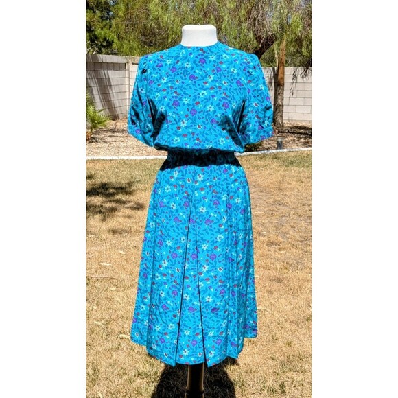 1980s Silk Studio Floral Print Turquoise Petite Sz8 Midi Fit & Flare Dress EUC - Picture 1 of 5